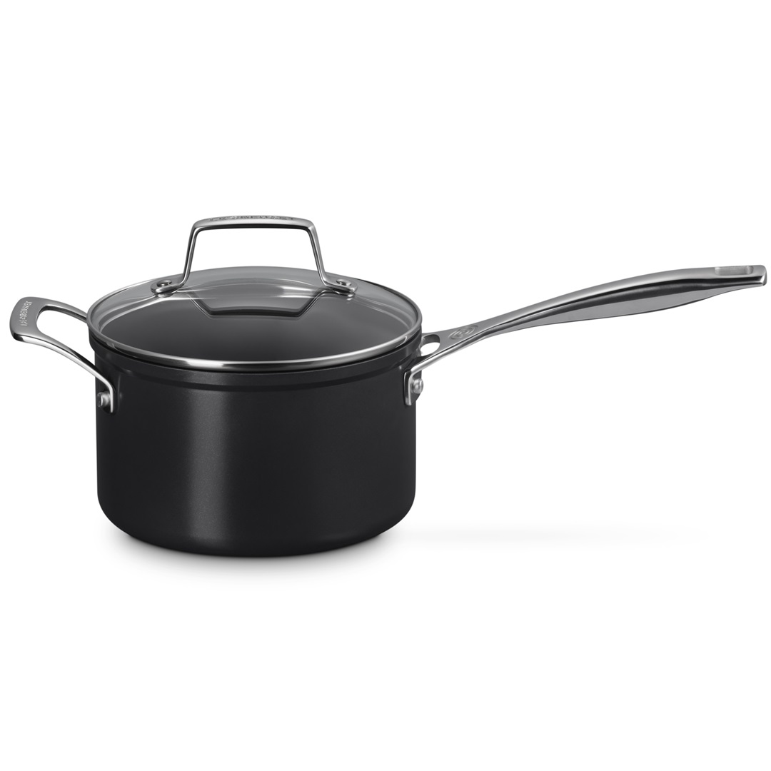 Kookpunt Le Creuset Essential Non Stick Ceramic Steelpan met Glasdeksel, 18cm 1